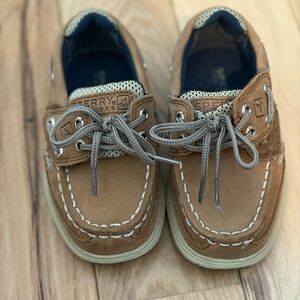Sperry boat shoes- worn once